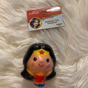 NWT Wonder Woman Xmas ornament